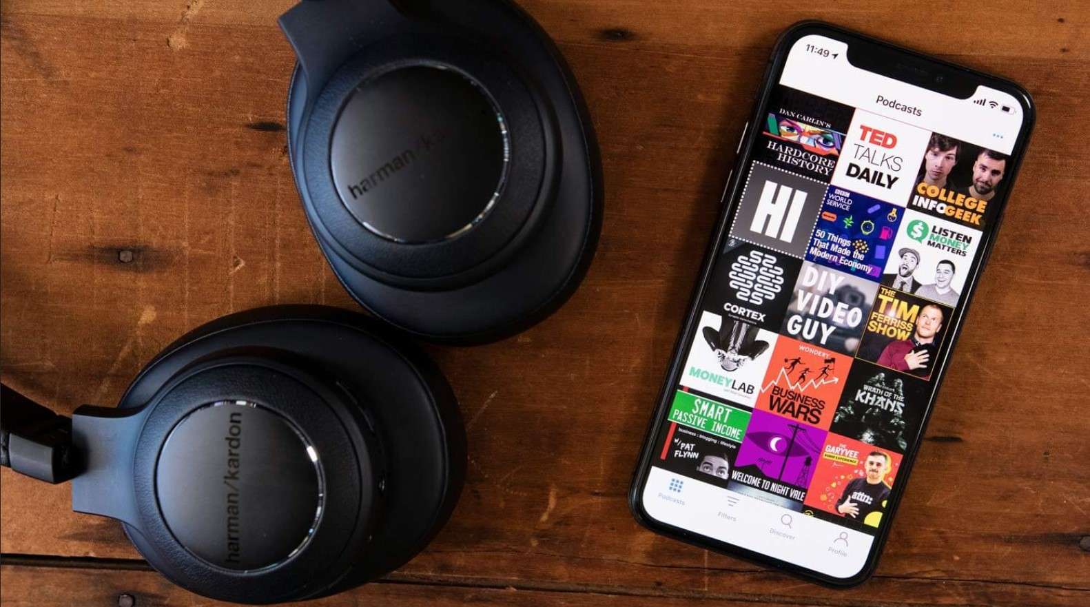 Best Podcasts To Listen Right Now!