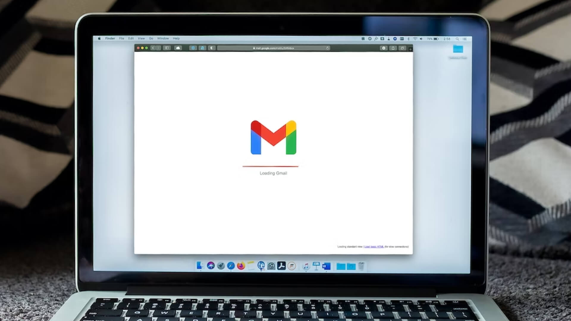 Delete All Emails from Gmail Featured